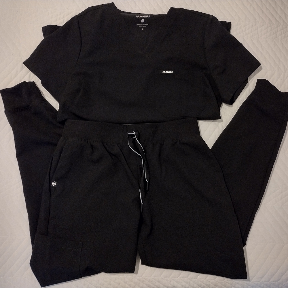 Jaanuu Black Apparel